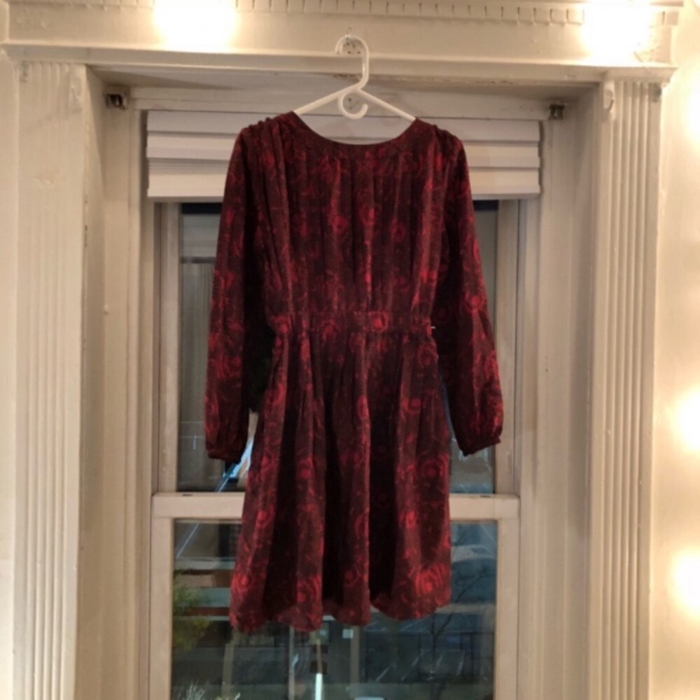 ✨WALTER BAKER✨Kristen Pleat Dress in Constellation - Picture 5 of 8